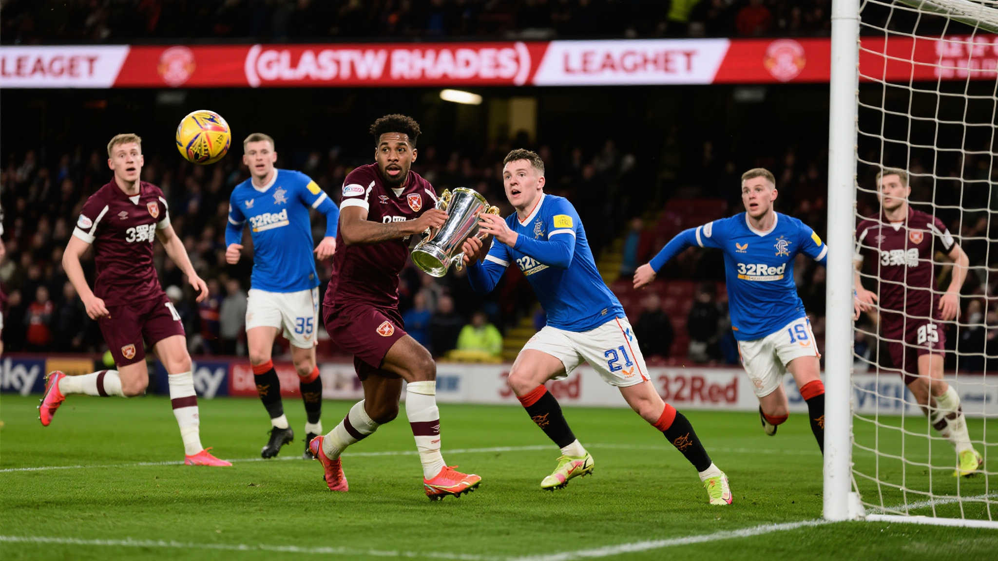 苏超激战巅峰对决,格力惊天逆袭显豪门底蕴! 在足球世界中,高手过招总是充满悬念。而苏格兰超级联